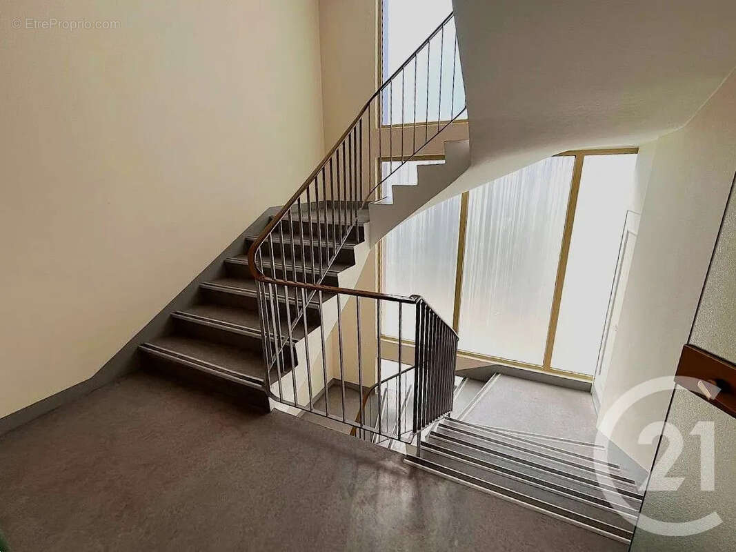 Appartement 43 m² à Roquebrune-Cap-Martin  - photo 8