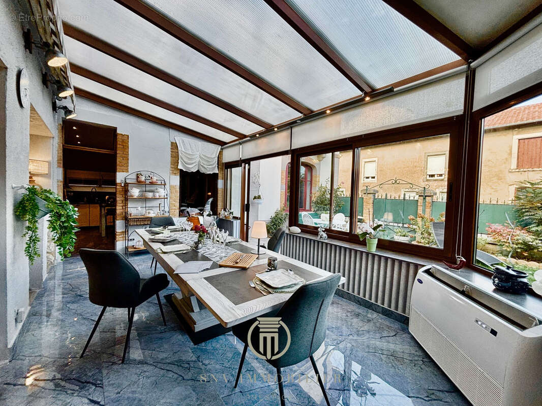 Maison à CHAMBLEY-BUSSIERES