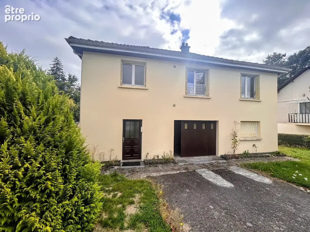 Photo Maison à Ussel au prix de 118 800€