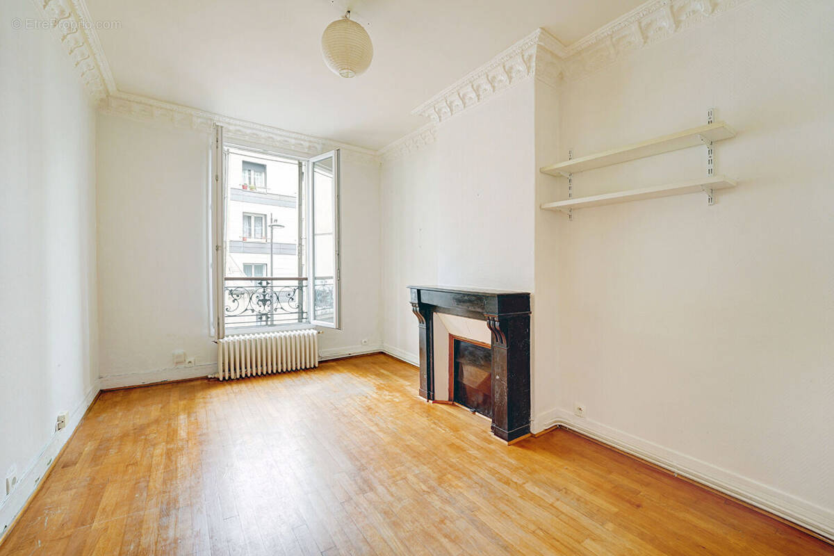 Appartement à PARIS-20E