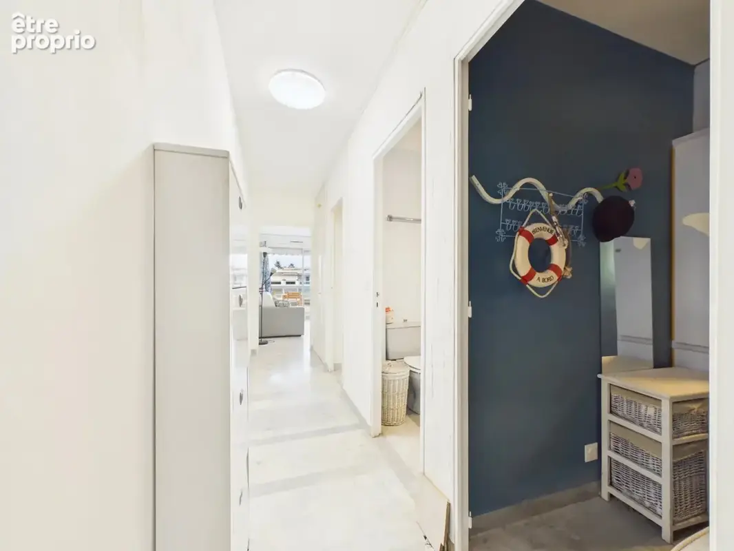 À deux pas d’Antibes et Juan-les-Pins – Studio cabine en résidence sécurisée avec parc et piscine - photo 8
