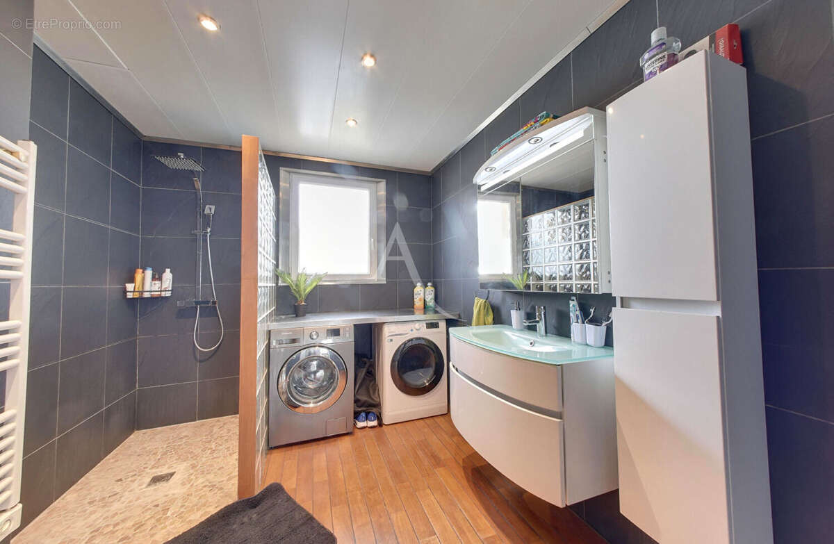 Appartement à OZOIR-LA-FERRIERE