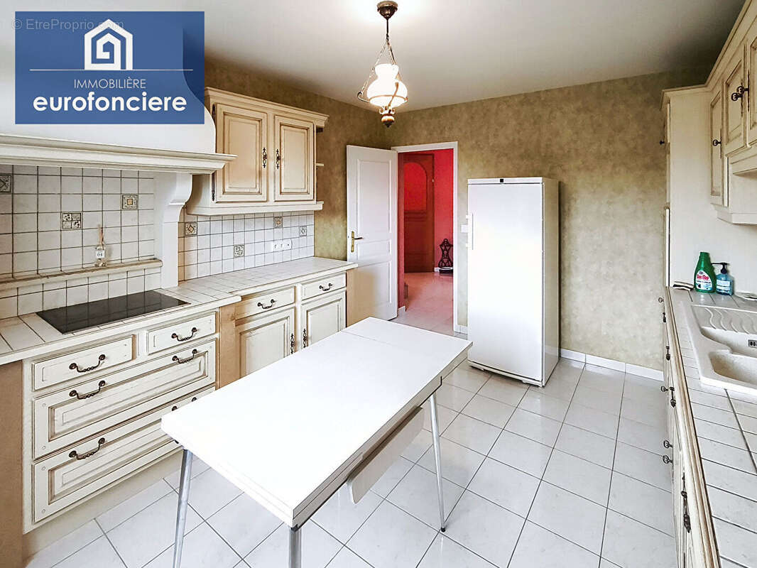 Maison à LA VENDUE-MIGNOT