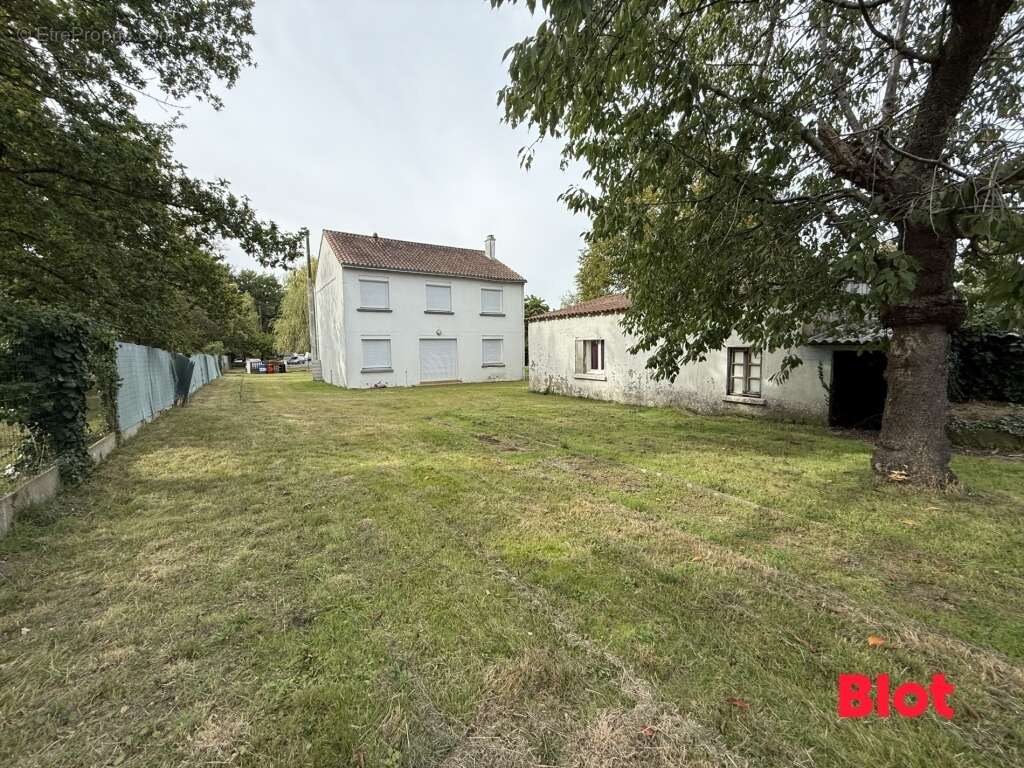 Maison à SAINT-SEBASTIEN-SUR-LOIRE