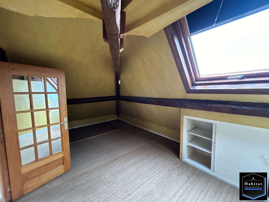 Appartement à LE PLESSIS-BELLEVILLE