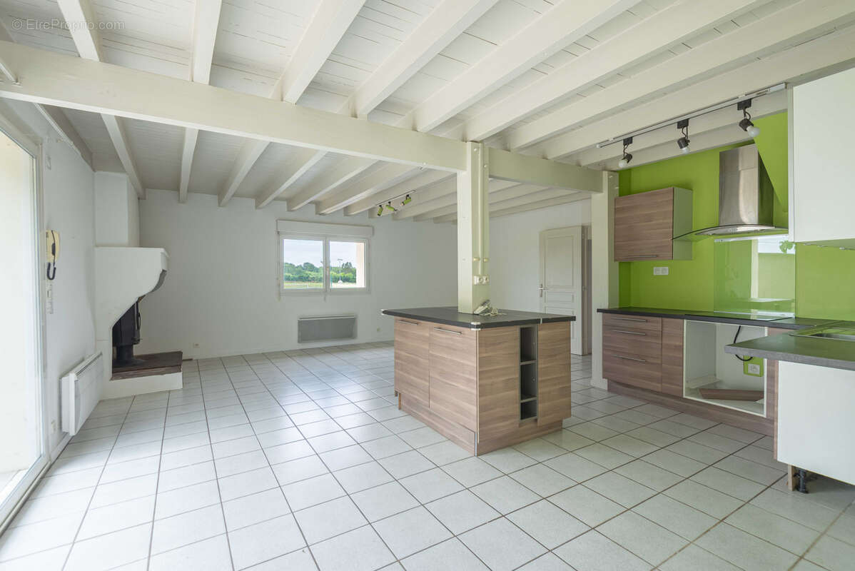 Maison à QUINSAC