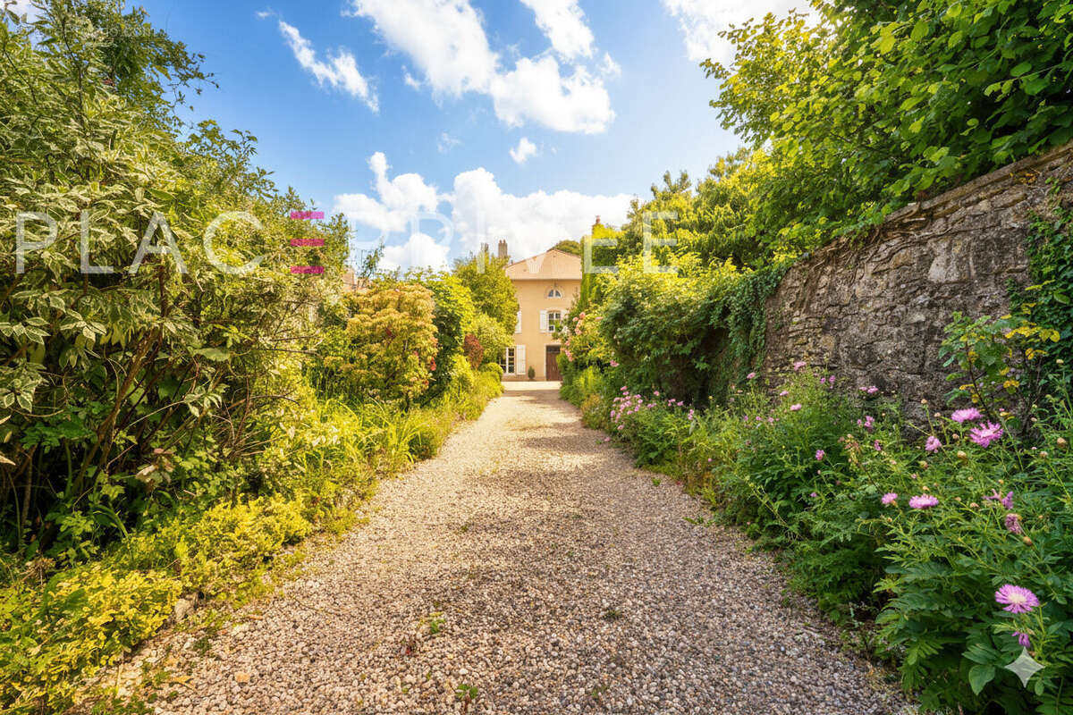 Maison à VANDOEUVRE-LES-NANCY