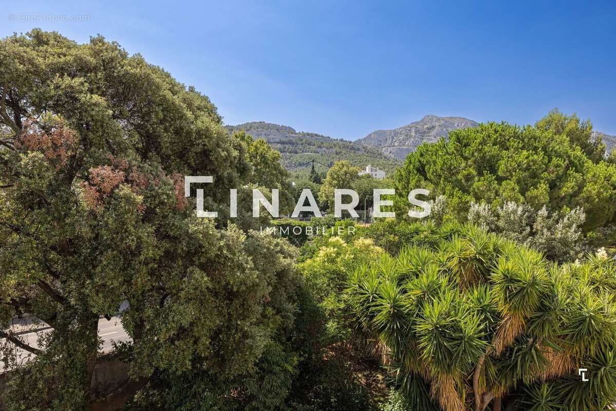LE TIBOULEN - Appartement T4 de 80m² - Loggia - 13008 LA POINTE ROUGE - photo 11