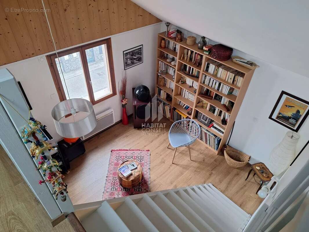 Appartement à FONTAINE