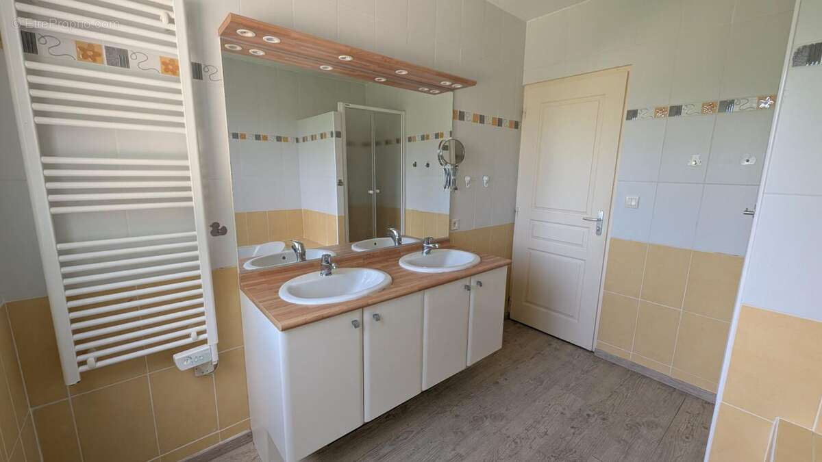 Villa T5 de 115 m2 avec vues panoramiques Pyrénées et Montagne Noire - photo 11