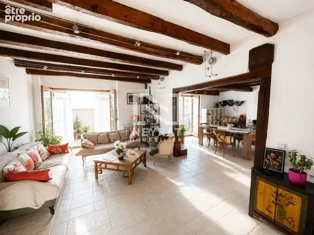 Authentique maison de village de 157 m2 - photo 3