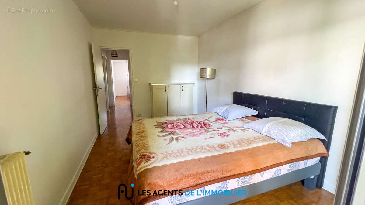 Appartement à NANTERRE