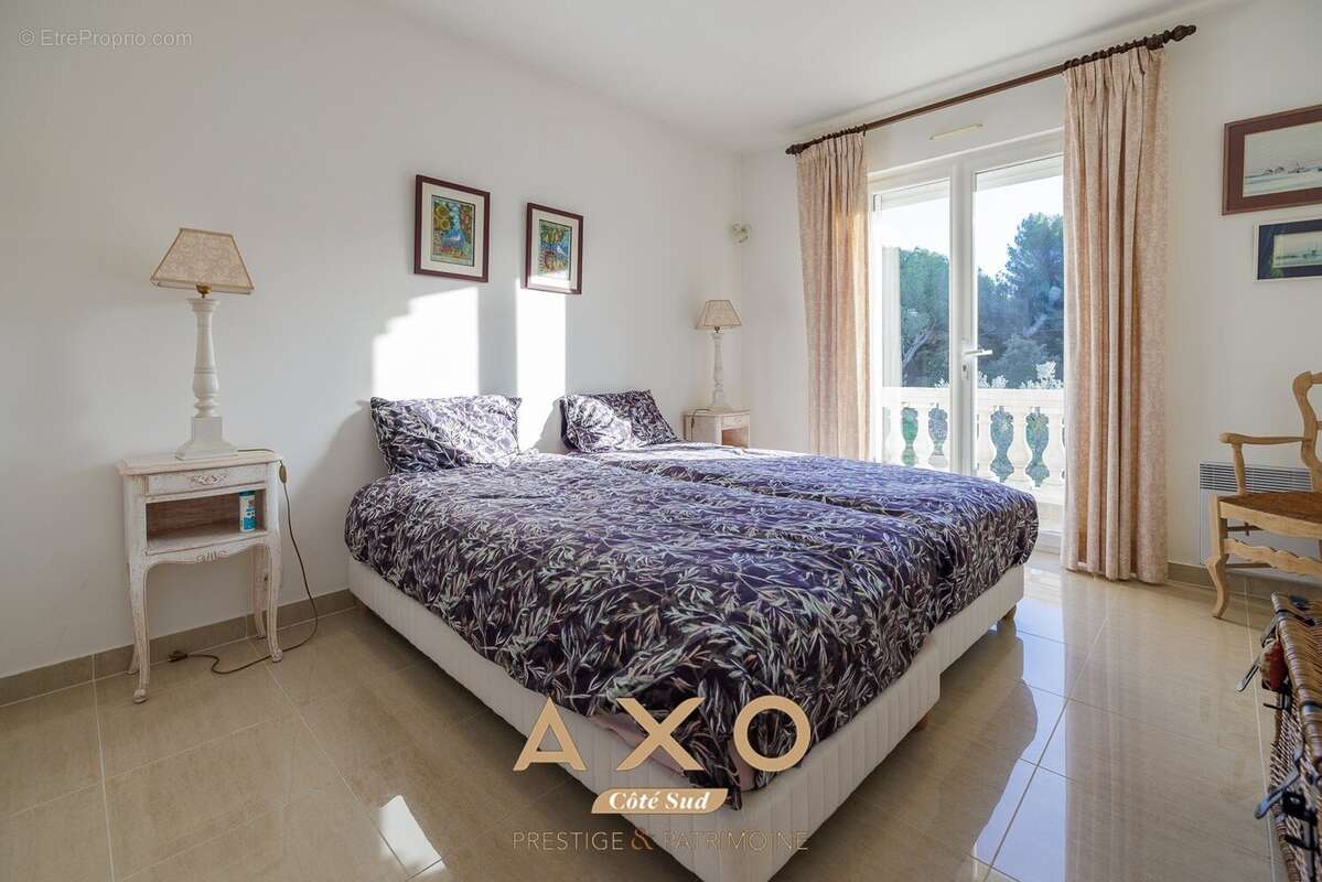 Maison à SAINT-CANNAT