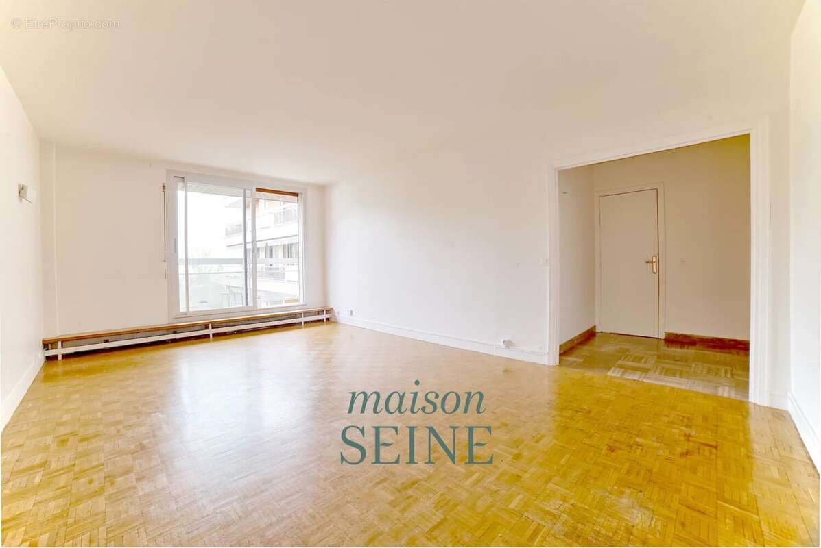 Appartement à NEUILLY-SUR-SEINE