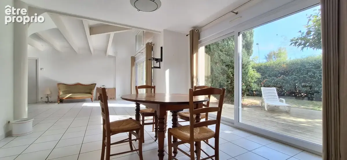 Maison 120m² à saint-denis-lès-bourg - photo 4