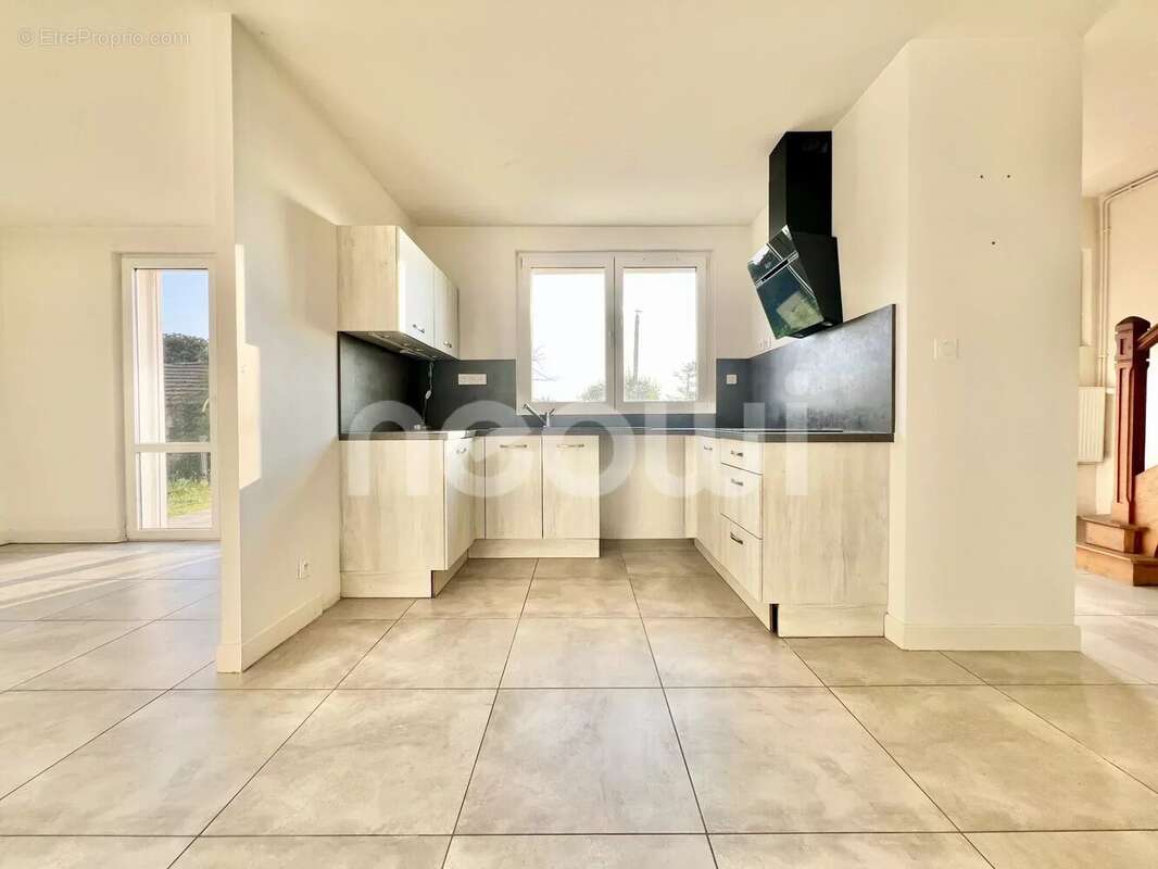 Maison à AIGUEPERSE