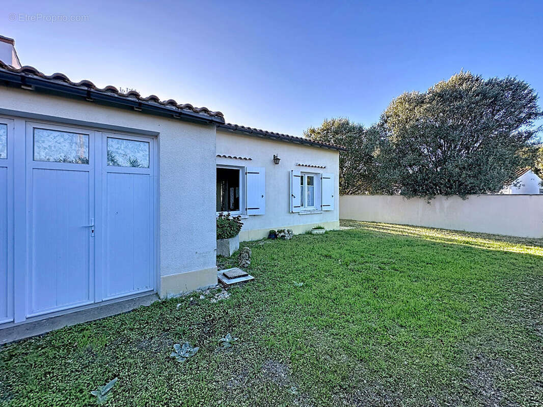 Maison à PORT-DES-BARQUES