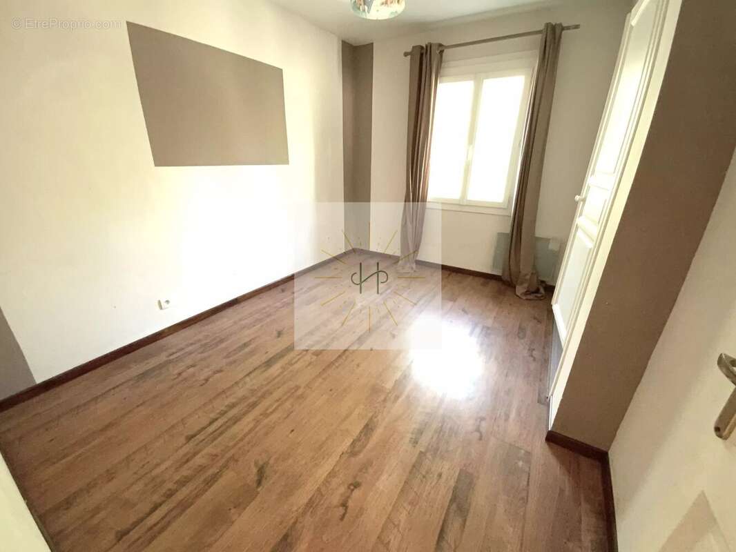 Maison à SAINT-PAUL-TROIS-CHATEAUX