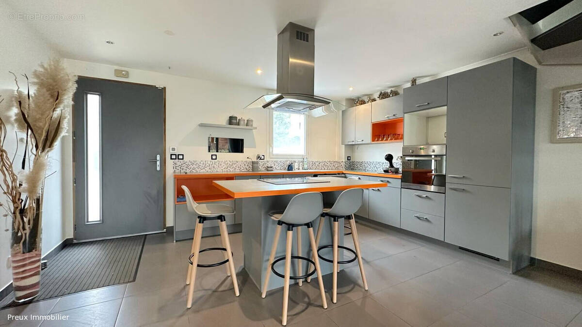 Maison à HERY-SUR-ALBY