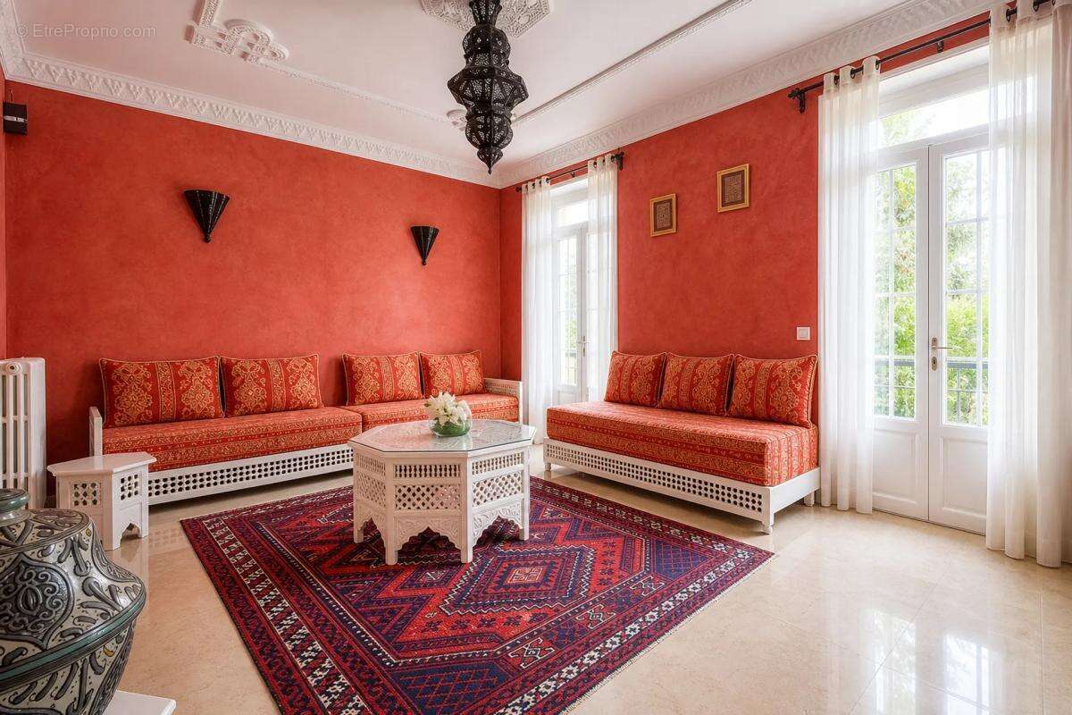 Belle maison individuelle de 250 m² sur terrain piscinable à découvrir ! - photo 7