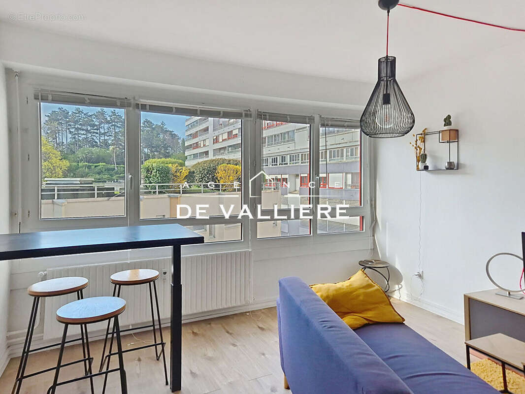 Appartement à NANTERRE
