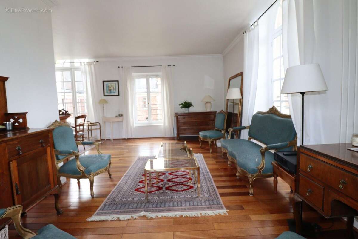 Appartement à LOUVECIENNES