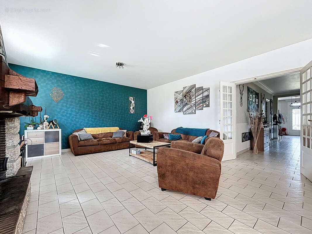 Maison à NEUFMESNIL