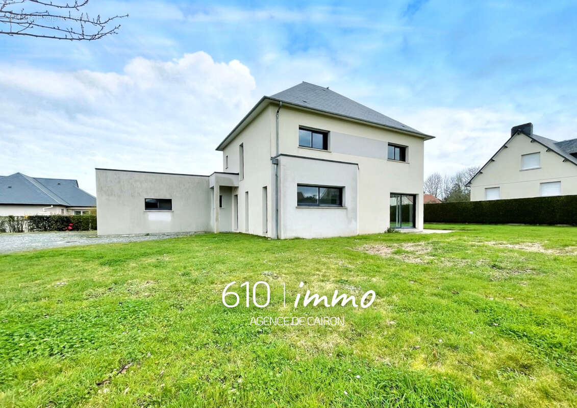 Maison à AUTHIE