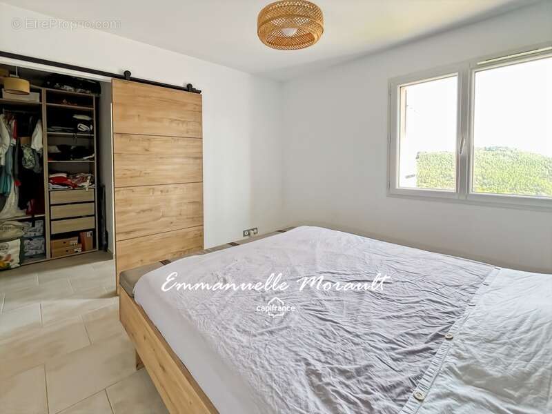 Maison à BAGNOLS-EN-FORET