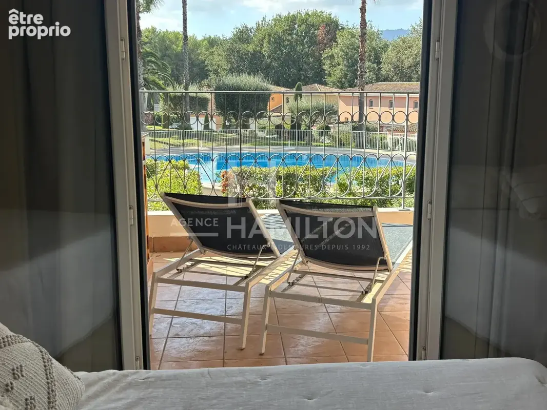 Domaine sécurisé à Mougins – 2 pieces, Terrasse 24 m², vue Domaine du golf, piscine  Copier le titre - photo 14