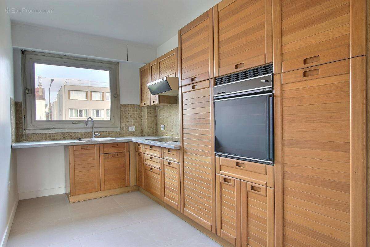 Appartement à ASNIERES-SUR-SEINE