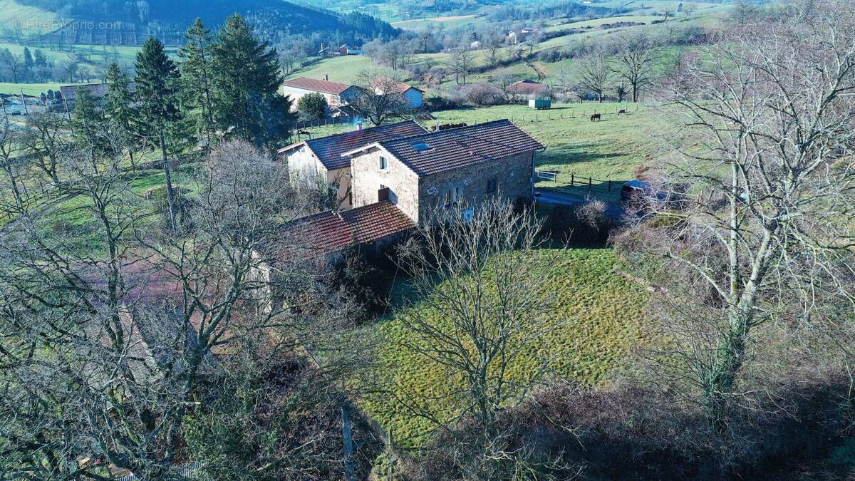 Maison à LONGESSAIGNE