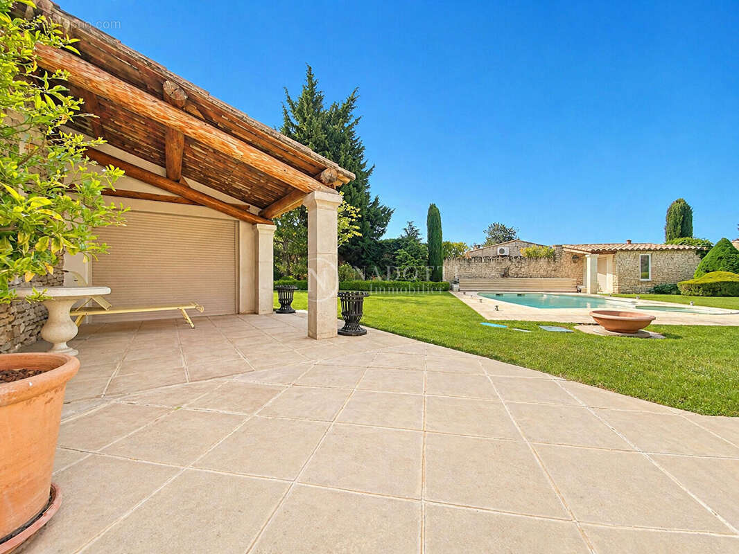 Maison à GORDES