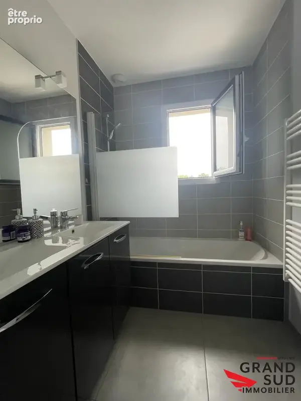 Maison 5 pièces 115 m² à vendre à Leognan (33850) - photo 6