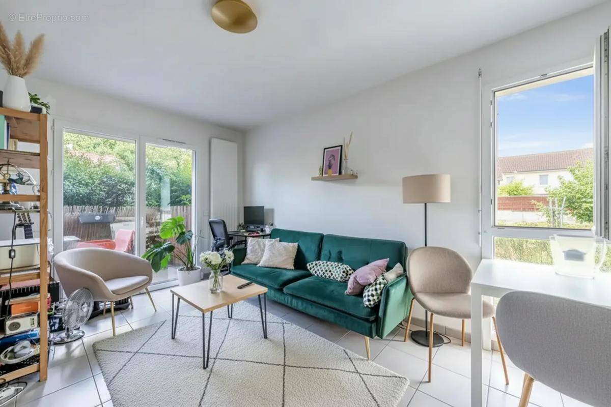 Appartement à AMBARES-ET-LAGRAVE