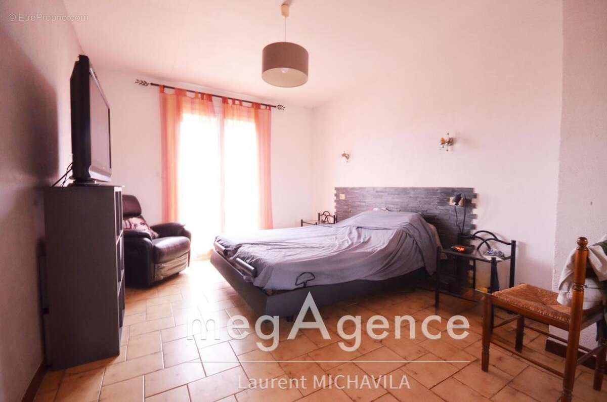 Maison à LIGNAN-SUR-ORB