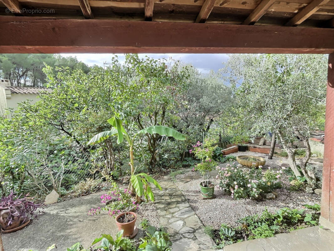 Maison à SAINT-VINCENT-DE-BARBEYRARGUES