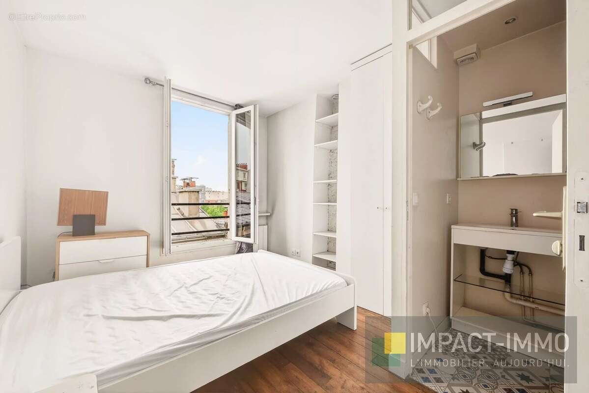Appartement à PARIS-17E