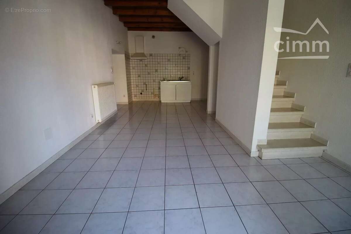 Maison à CAMPAGNE-SUR-AUDE