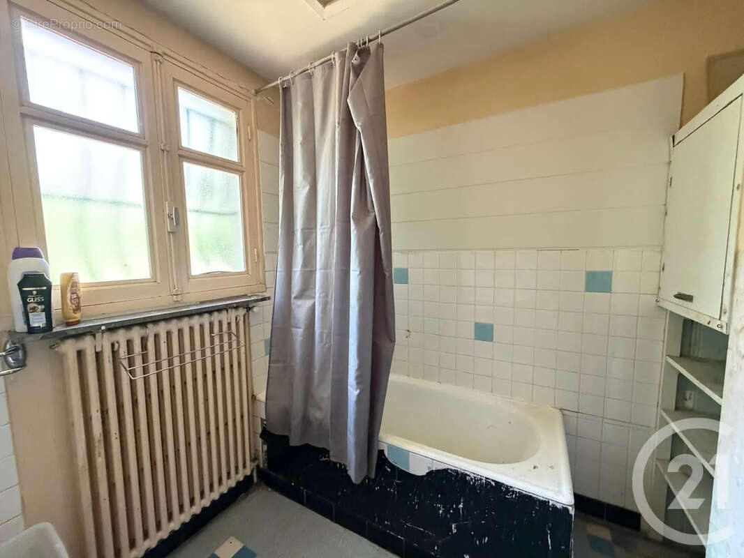 Maison 117 m² à Annonay  - photo 8