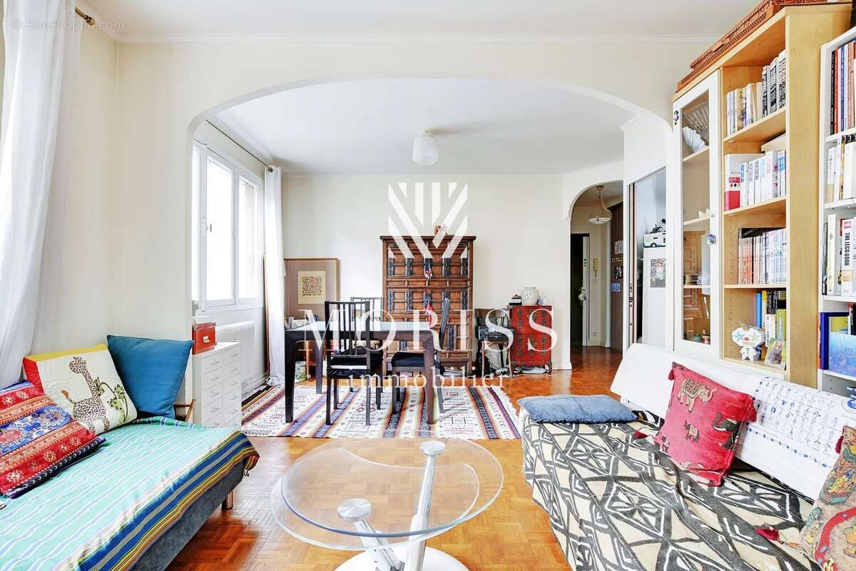 Commerce à PARIS-16E