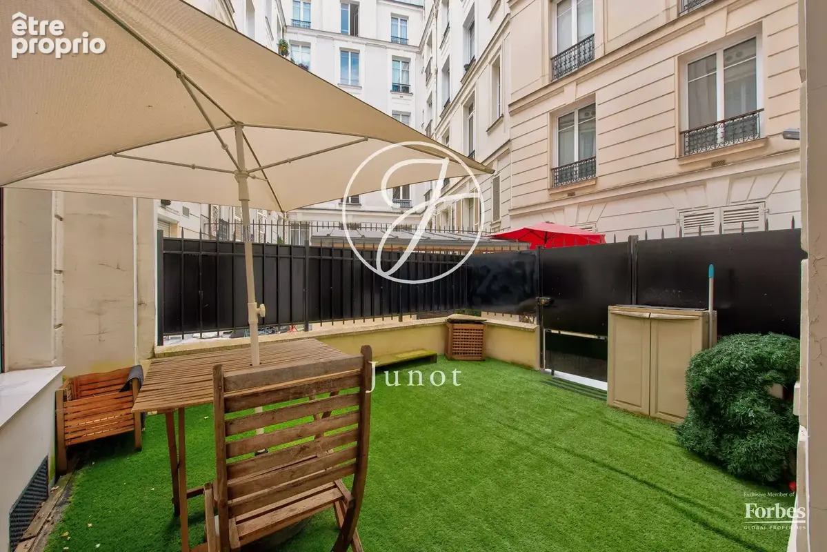 Paris 16e - TROCADÉRO / LUBECK - Appartement à vendre - 2 pièces - 40,41m² Carrez - 1 chambre - Terrasse 14,16m² - Sud Est. - photo 5