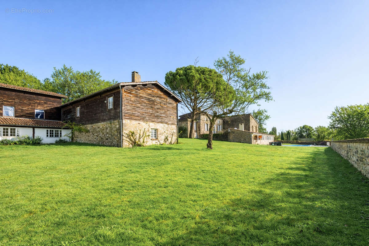 Maison à MONFLANQUIN