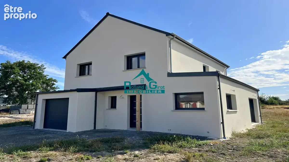 Maison à LA BOUEXIERE