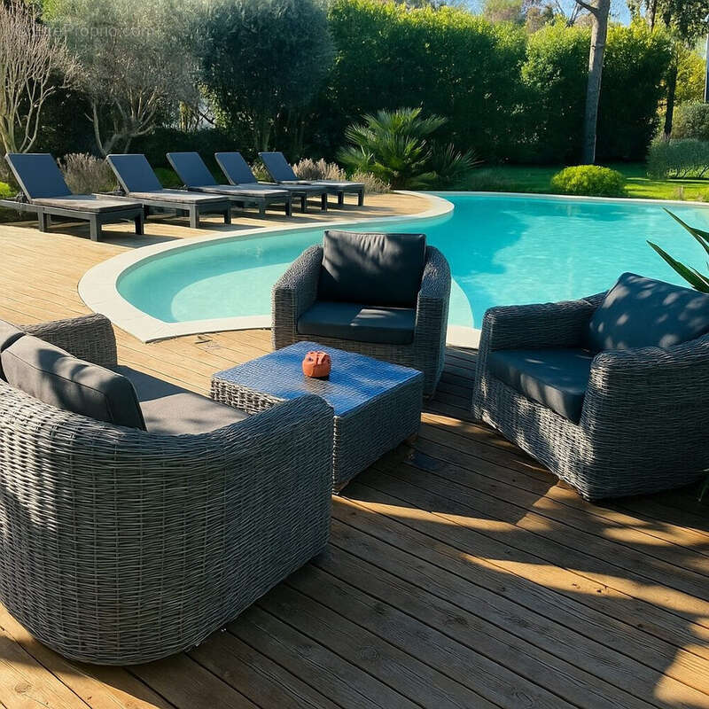 Maison à MOUGINS