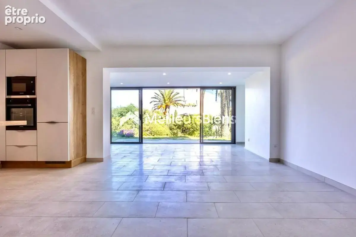 Golfe de Saint-Tropez - Les Issambres -Appartement 100m2 rez de jardin vue mer & mer à pied ! - photo 6