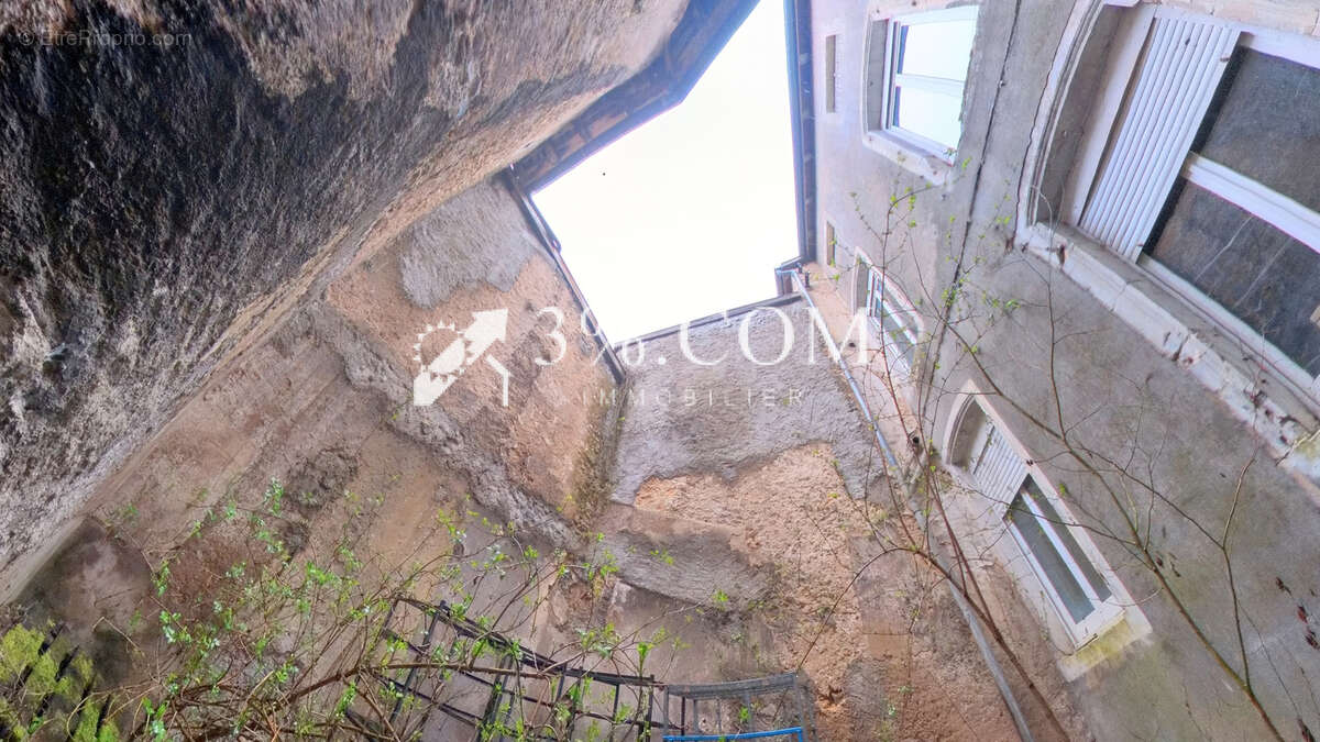 Appartement à FOUG
