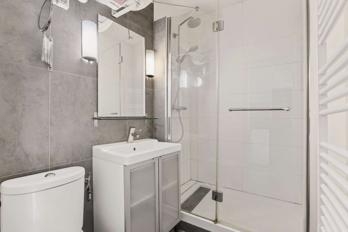Appartement à PARIS-12E