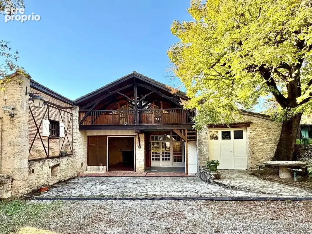 Charmante maison de campagne familiale sur un terrain de plus de 6000 m², à 10 minutes de Cahors. - photo 16