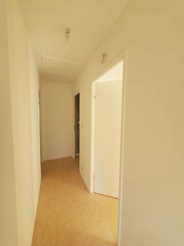 Maison t3 a 500 du bourg avec jardin et garage - photo 10